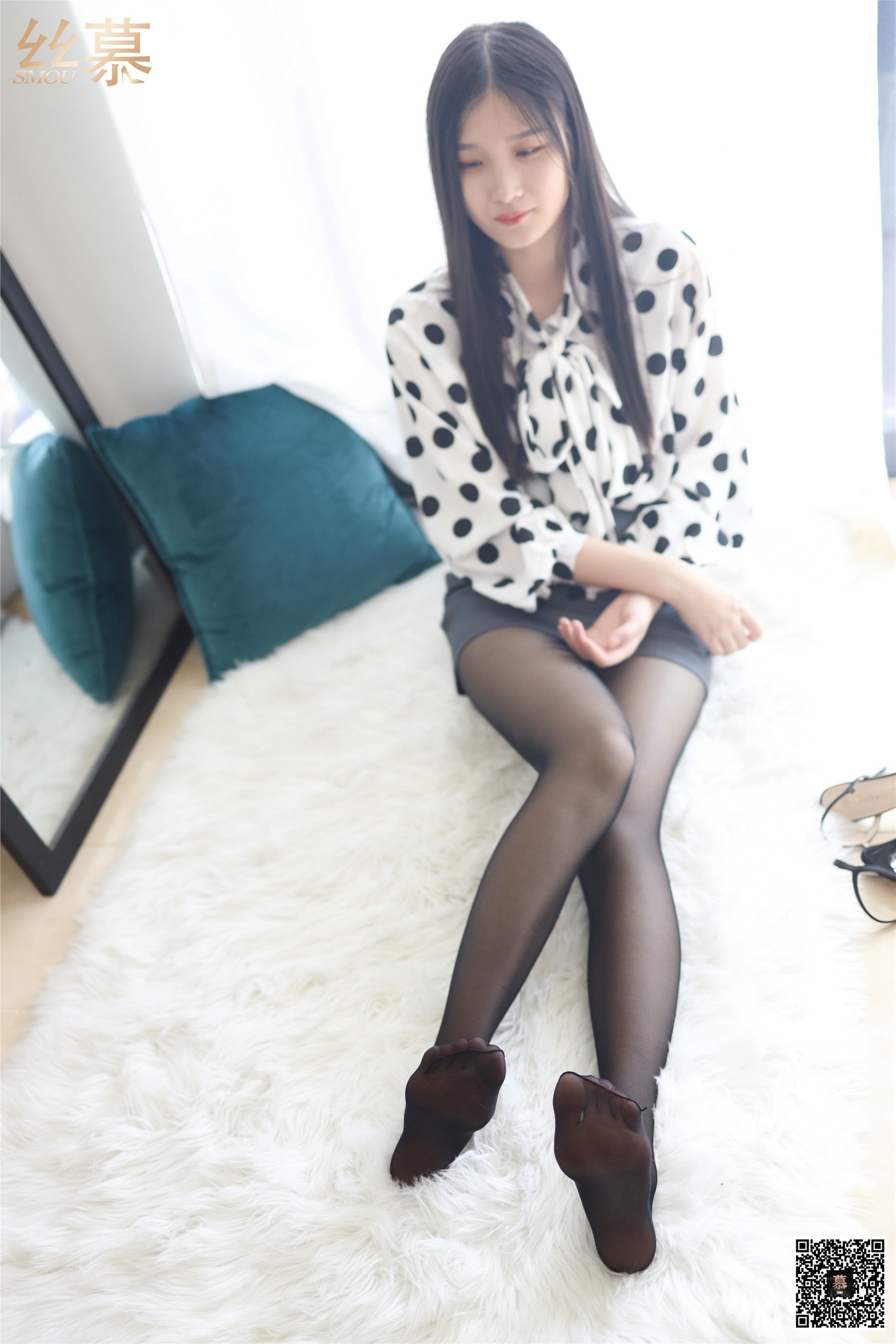 丝慕写真 特写集 TX045 熙熙《黑丝故事》